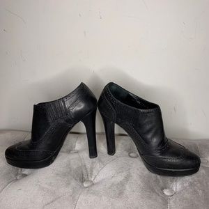6.5 Ralph Lauren booties